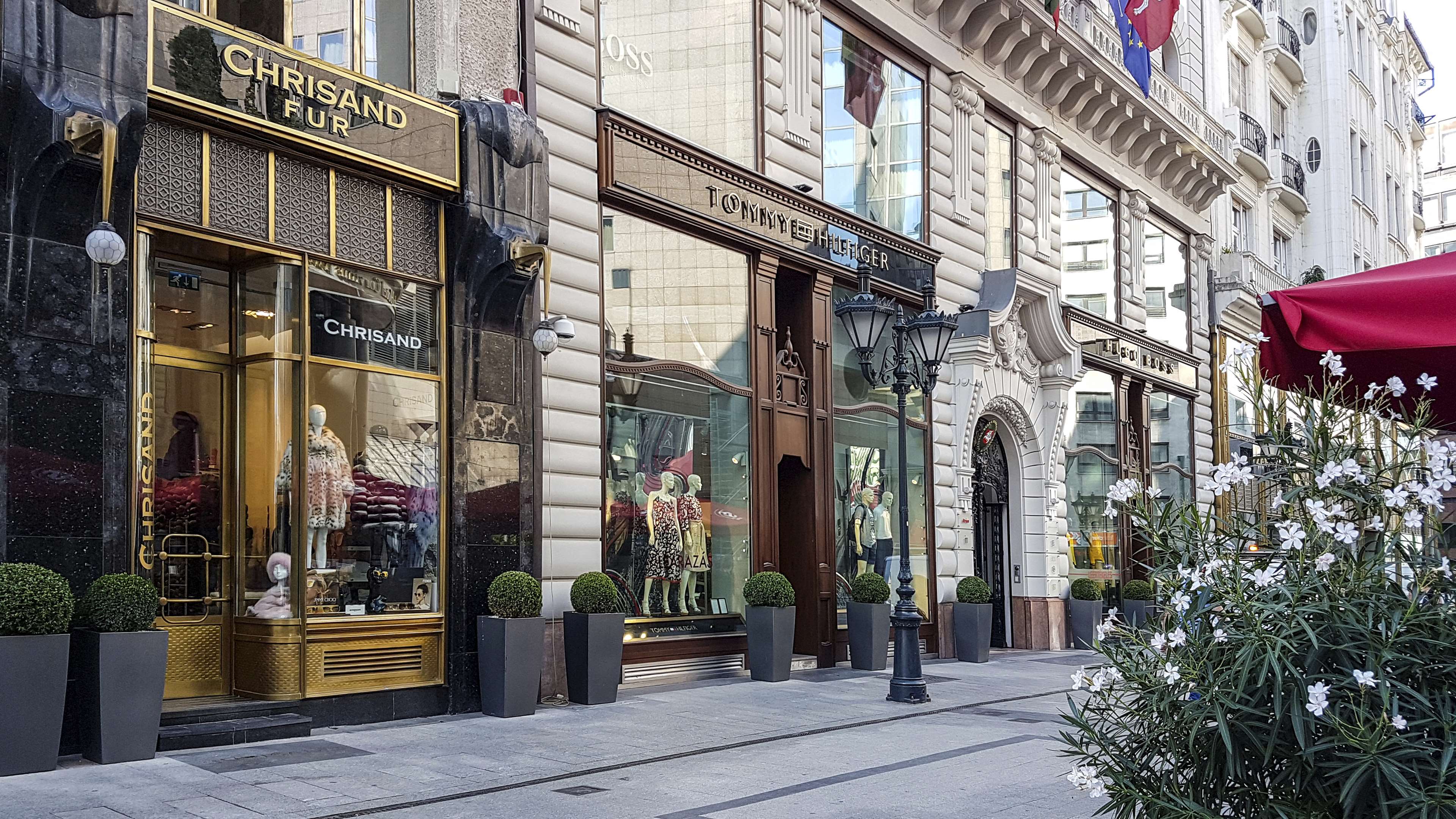 Shopping in Budapest Kempinski Hotel Corvinus