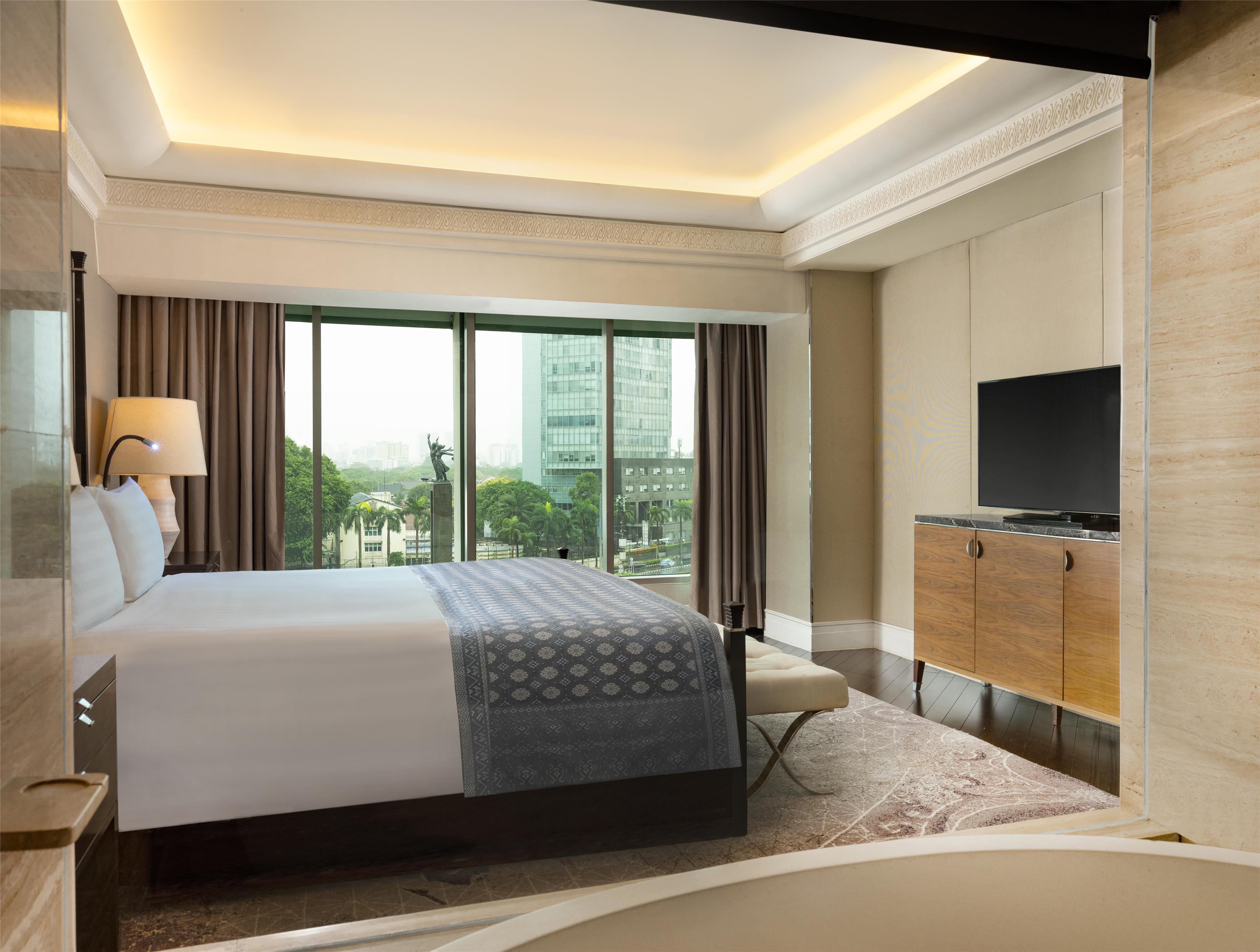 Salon Suite - Bedroom