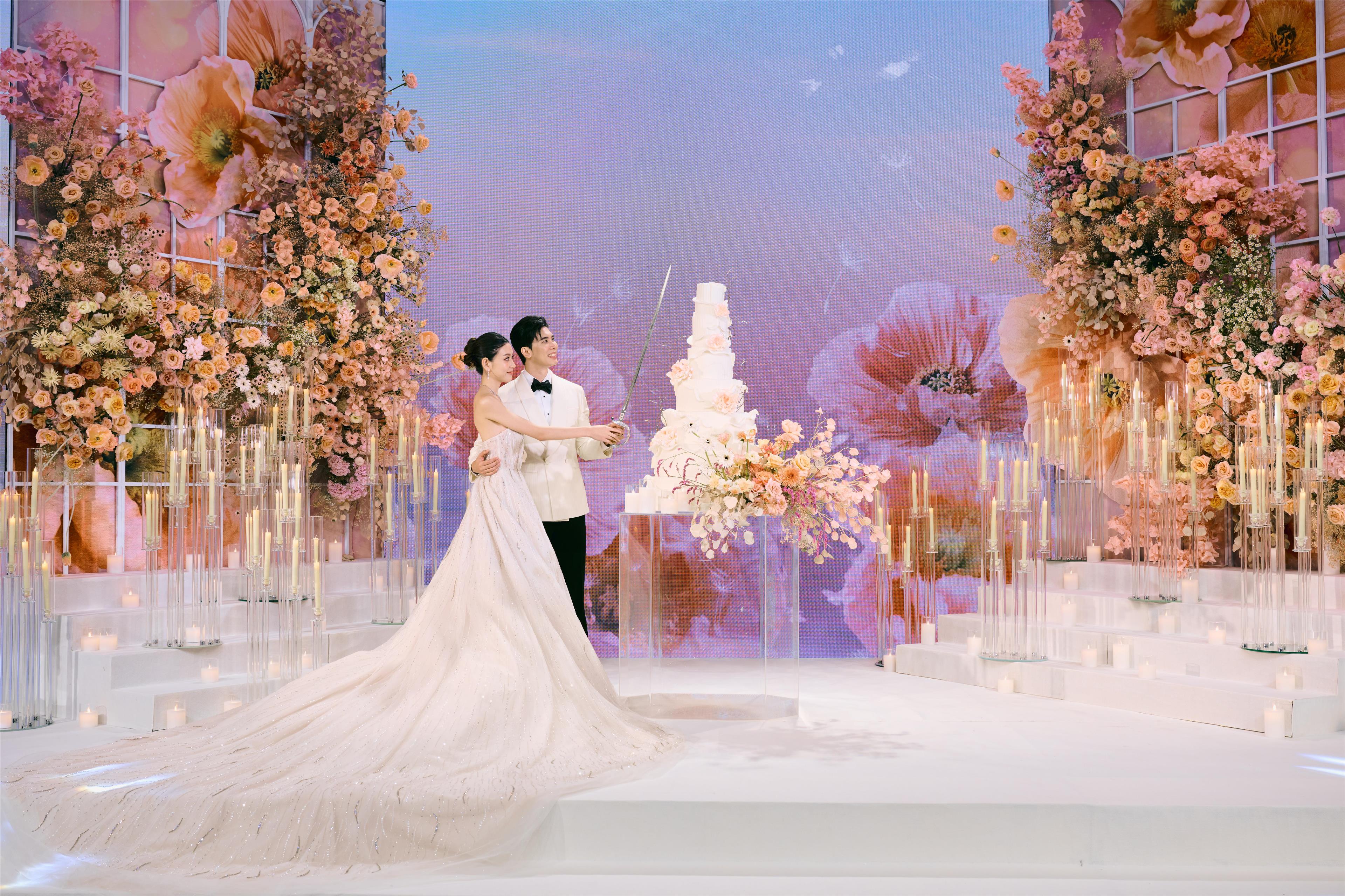 Siam Kempinski Hotel Wedding Valentine's Day At Siam Kempinski Hotel Siam Kempinski Hotel Wedding Valentine's Day At Siam Kempinski Hotel