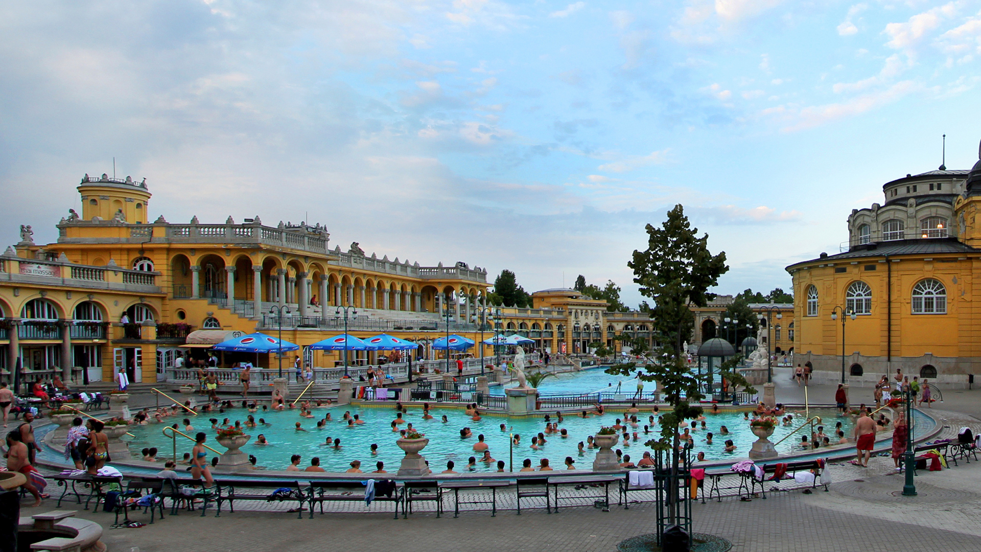 EH BUD_Mosaic_16by9_Szechenyi_Bath_Dora Sajo Photography.jpg