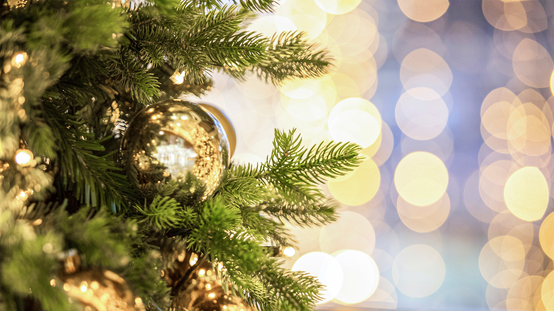 KI_Christmas_Decoration_Gold_1920x1080px.jpg