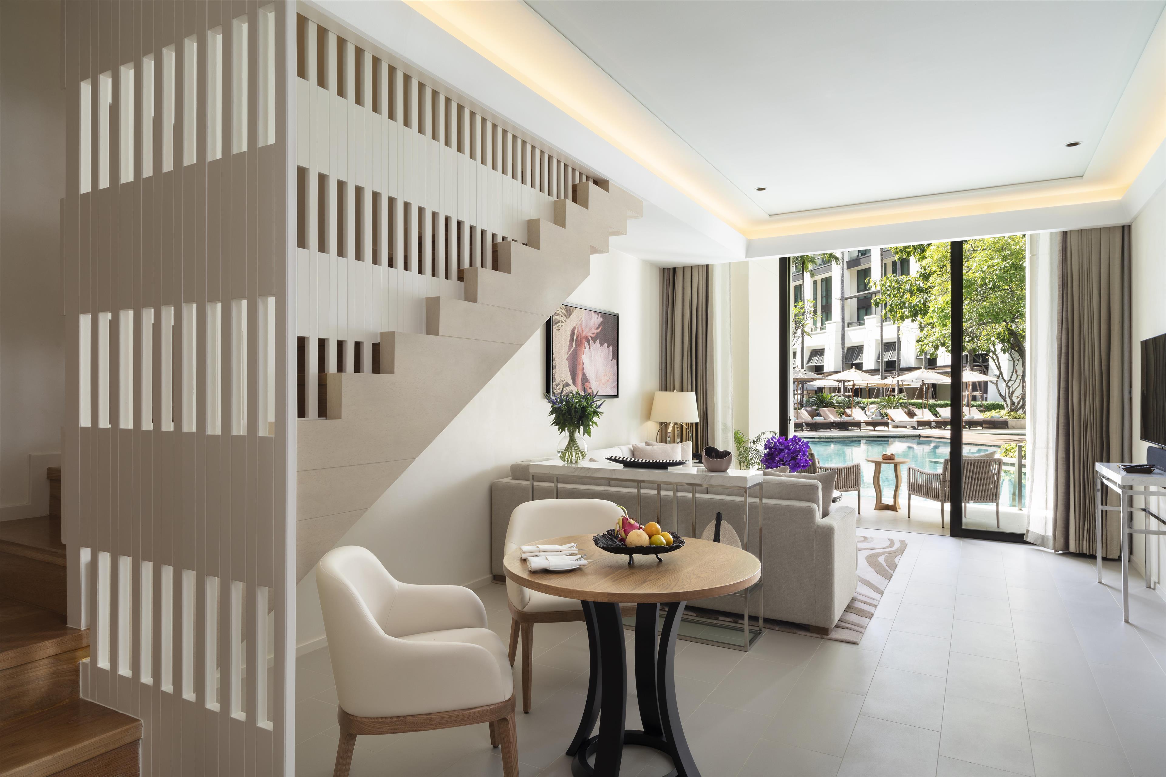 Siam Kempinski Hotel Bangkok - Duplex Cabana