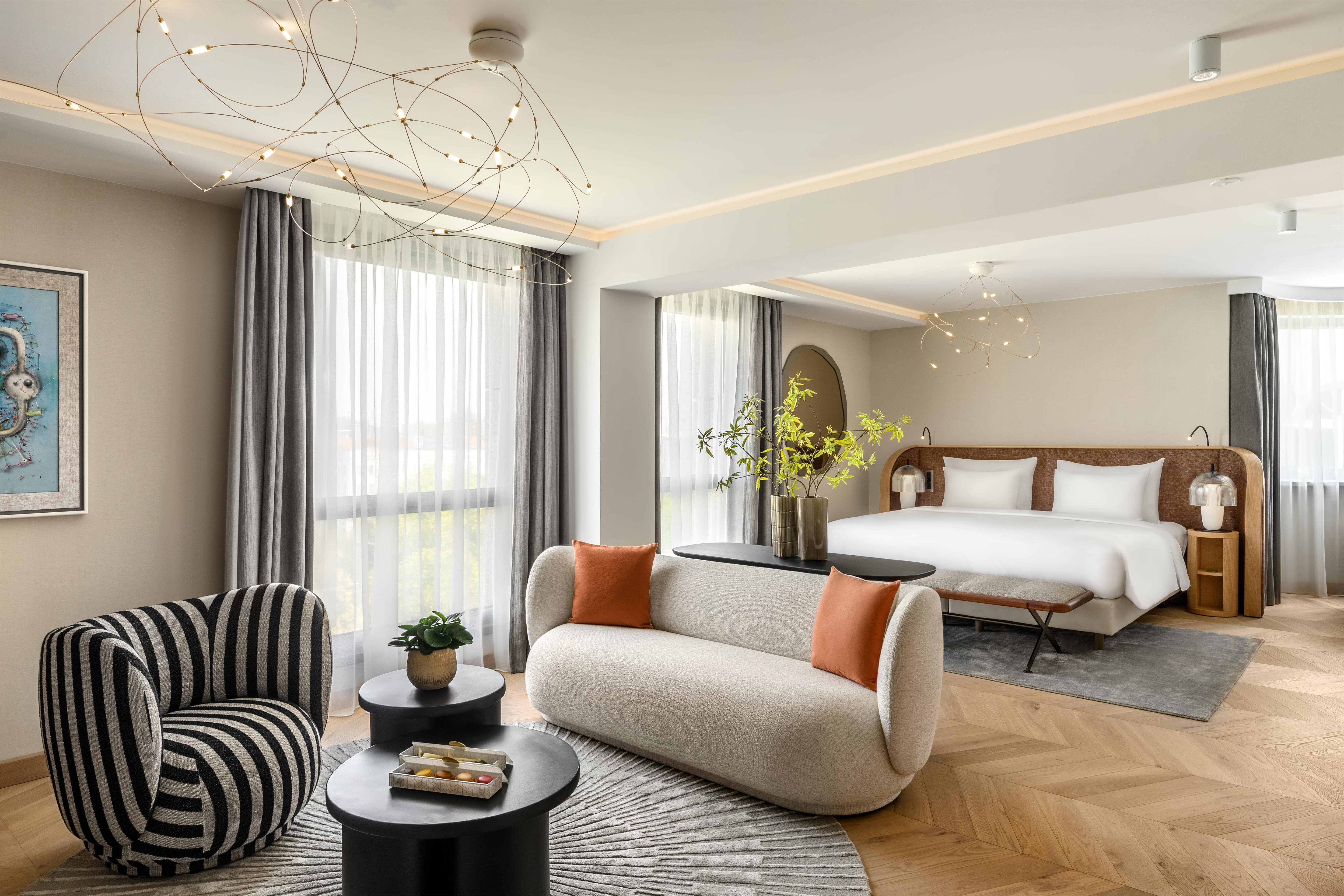 Stylish Living Room enterior - Corvinus Art Collection Suite - Kempinski Budapest