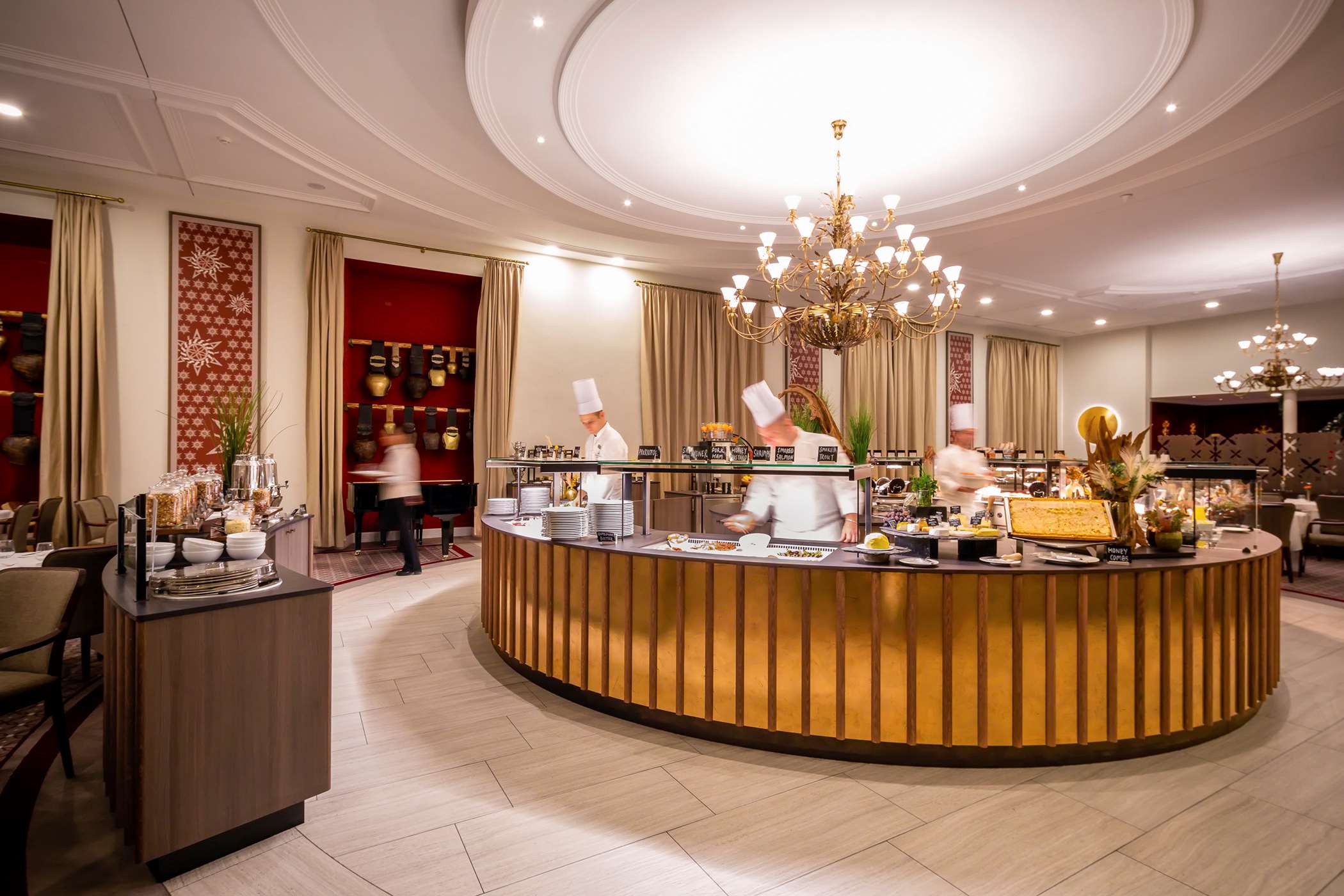 Grand restaurant online