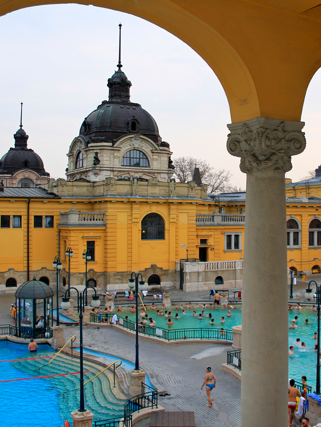 EH BUD_Mosaic_1120x1490_Szechenyi_Bath_Arcades_Dora Sajo Photography.jpg