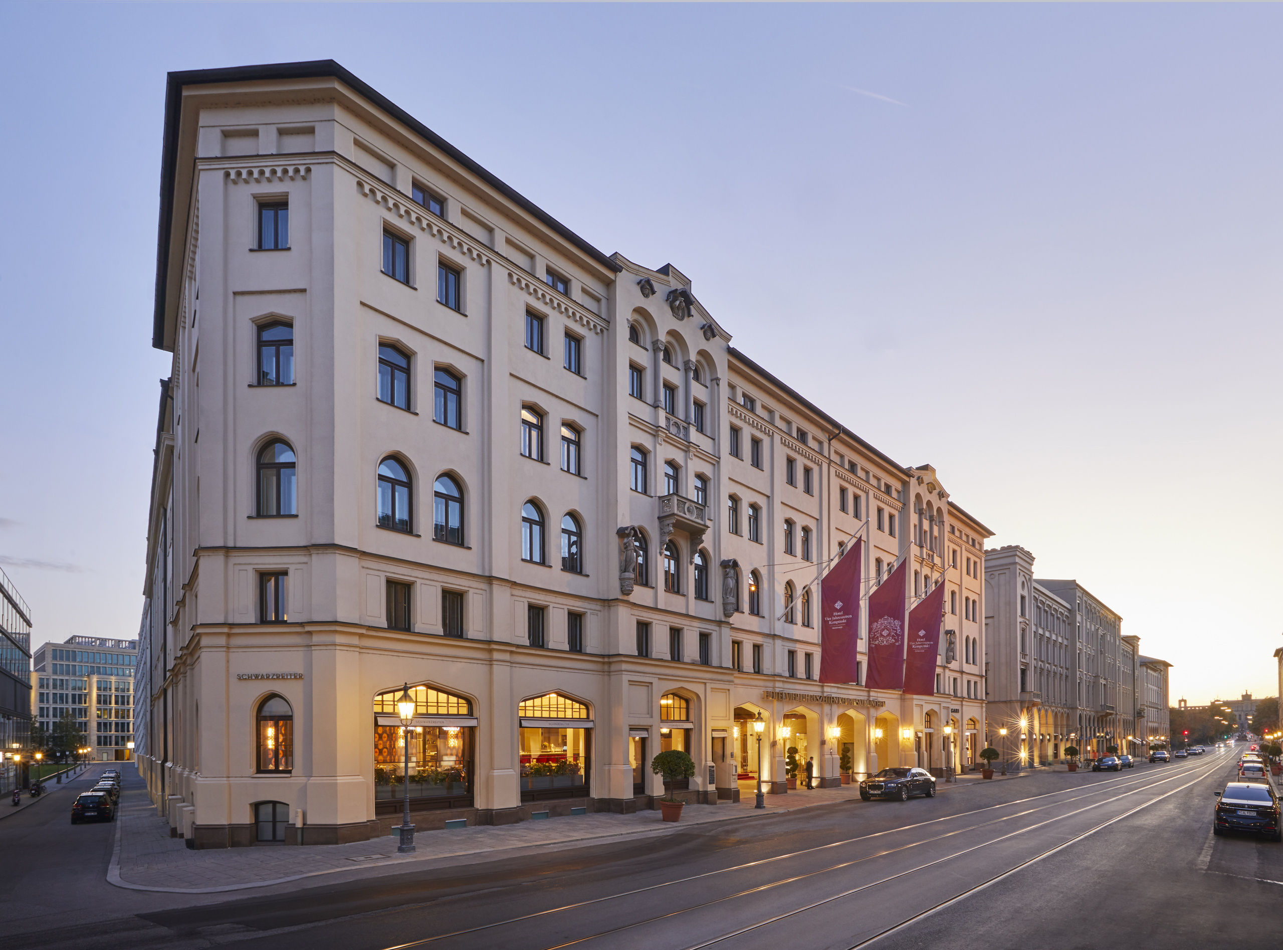 Tim Johnson’s Historical Stay at Hotel Vier Jahreszeiten, Munich